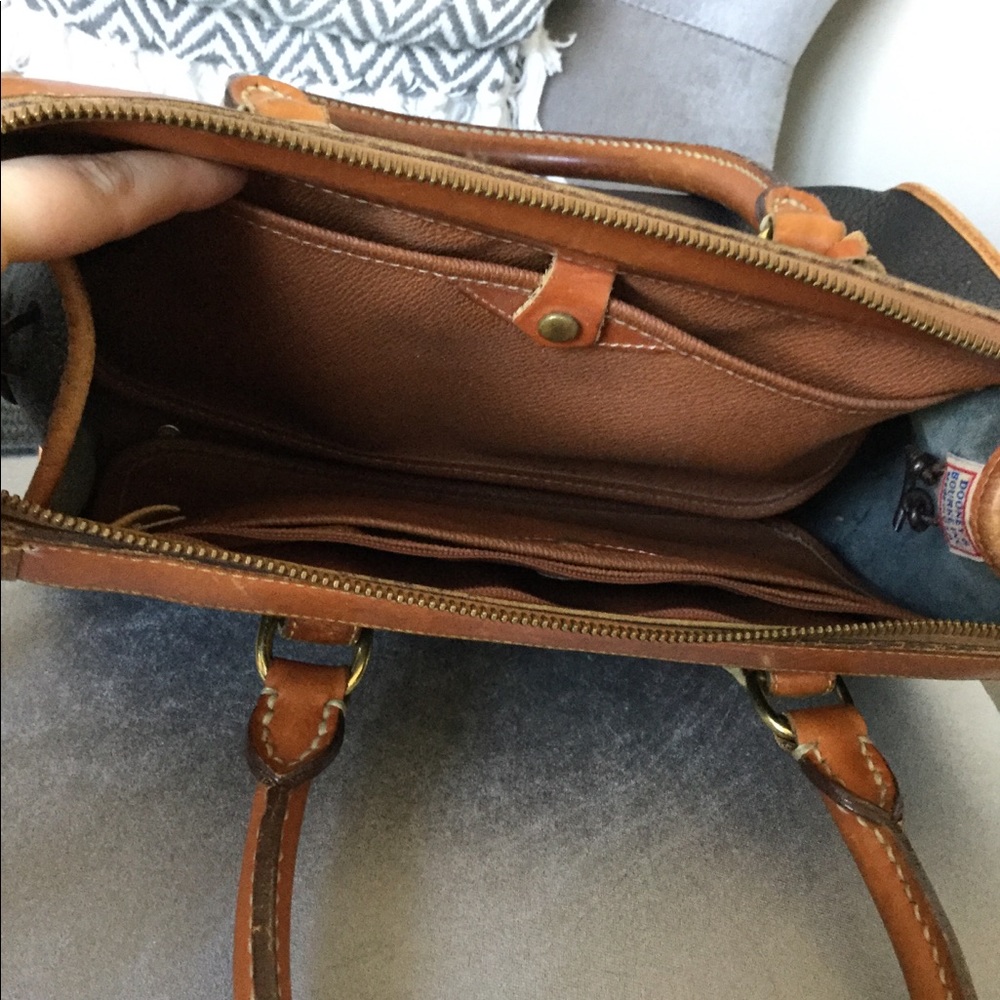 Vintage Dooney & Bourke Purse - Picture 4 of 4